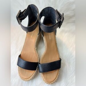Preston and York Black Snake Print Wedge Sandal Size 9.5